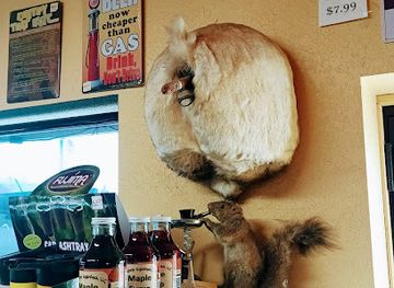 wisconsin/menominee-reservation/shop/smokey-joes-s-gift-shop-llc