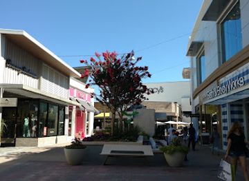 california/walnut-creek/shop/broadway-plaza