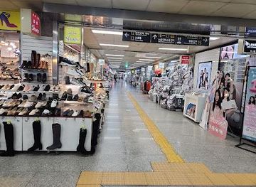 south-korea/gyeonggi-province/shop/myeong-dong-underground-shopping-center