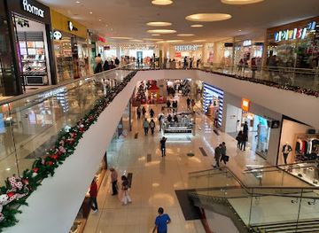 costa-rica/los-santos-region/shop/lincoln-plaza