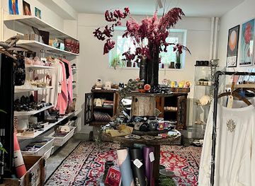 poland/krakow/nowa-huta/shop/trini-esoteric-shop