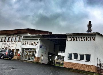 czechia/krkonose/shop/glass-factory-and-brewery-novosad-son