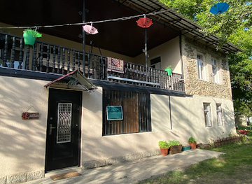 georgia/pshavi/shop/guest-house-iaraji
