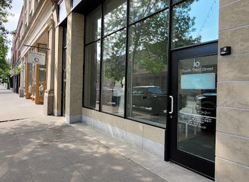 north-dakota/grand-forks/shop/klaudia-co-the-bridal-boutique