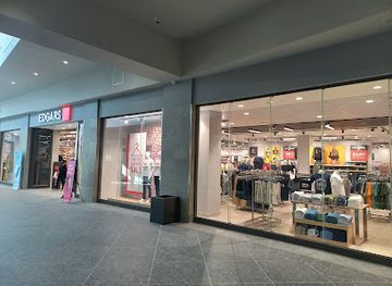 botswana/gaborone/shop/the-fields-shopping-centre