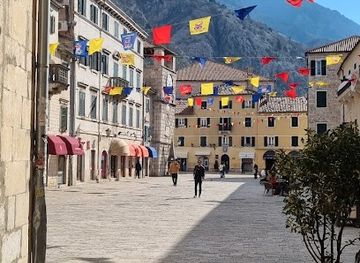 montenegro/kotor/shop/dameo-jewelry-watches