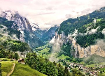 switzerland/lauterbrunnen-valley/shop/non-fungible-souvenir