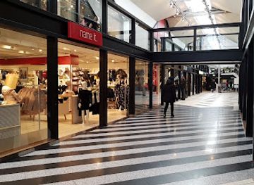 faroe-islands/torshavn/shop/sms-torshavn