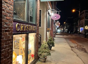 rhode-island/newport-cliff-walk/shop/natural-elements-a-nature-and-science-store