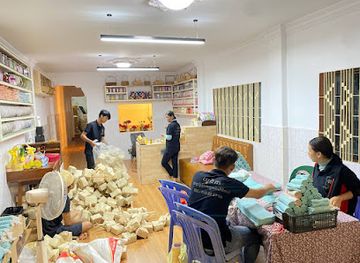 cambodia/phnom-penh/shop/unique-gifts-shop