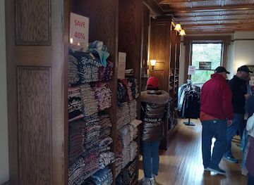 new-york/thousand-islands/shop/boldt-castle-gift-shop