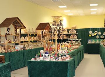 germany/ore-mountains/shop/geschenketruhe-annaberg-volkskunst-schnitzereien