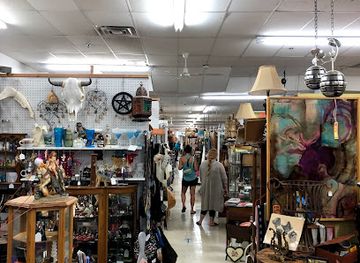 new-jersey/asbury-park/shop/antique-emporium-of-asbury-park