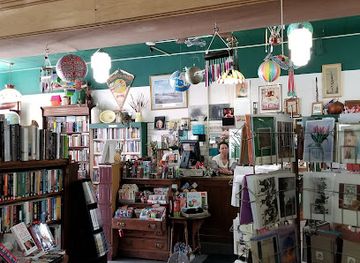north-dakota/lake-sakakawea/shop/books-on-broadway
