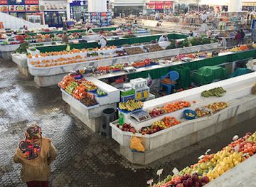 turkmenistan/karakum-desert/shop/state-shopping-center-gulistan-russian-bazaar