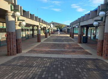 zimbabwe/lowveld/shop/highglen