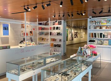 canada/ottawa/parliament-hill/shop/boutique-oag-shop