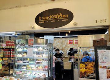 singapore/bukit-batok/shop/bread-garden-singapore-mooncakes