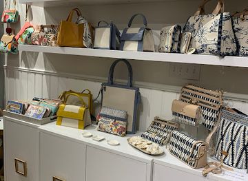 new-york/saratoga-springs/shop/into-mischief-boutique