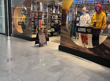 new-jersey/hackensack-meadowlands/shop/levi-s-store