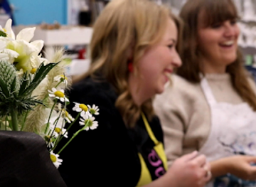 guernsey/les-tielles/shop/iris-dora-studios