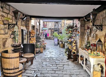 united-kingdom/peak-district/shop/bon-voyage-bakewell