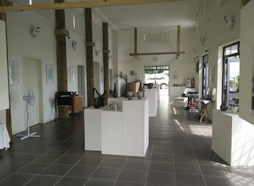 american-samoa/swains-island/shop/tiapapata-art-centre