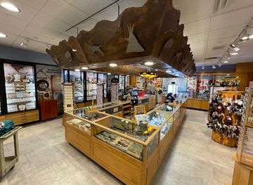 south-dakota/jewel-cave-national-monument/shop/mount-rushmore-gift-shop