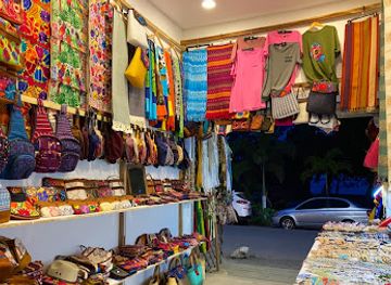 costa-rica/puerto-viejo/shop/mayan-hands-puerto-viejo