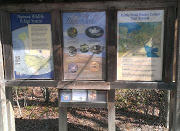 rhode-island/trustom-pond-national-wildlife-refuge/shop/kettle-pond-visitor-center