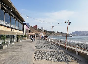 peru/south-coast/shop/boulevard-bordemar