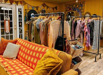 west-virginia/clarksburg/shop/sunmoon-apparel