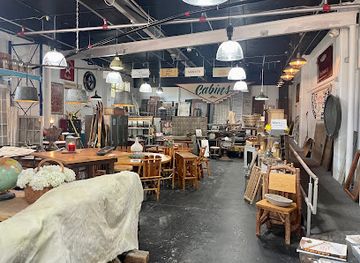 michigan/traverse-city/shop/antiquities-warehouse-of-grand-traverse