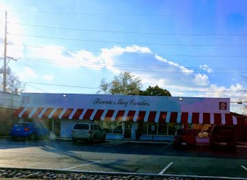 illinois/oak-lawn/shop/fannie-may