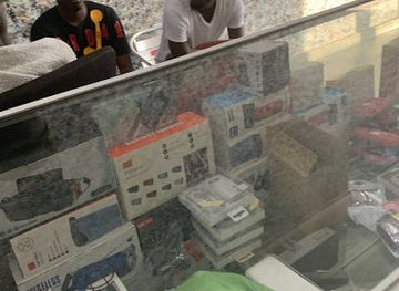 the-gambia/kombo-central/shop/b-square-electronics