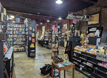 alabama/mobile/shop/the-haunted-book-shop
