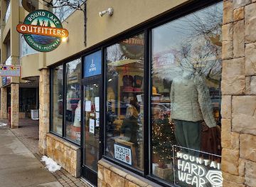 michigan/charlevoix/shop/round-lake-outfitters