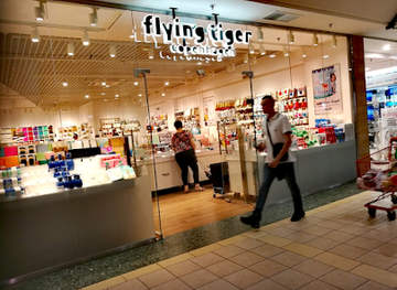 poland/warsaw/praga/shop/flying-tiger-copenhagen
