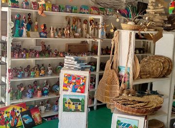 barbados/harrison-s-cave/shop/la-cuevita-souvenir-shop