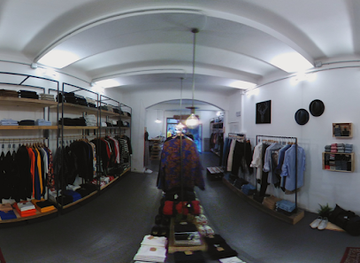 italy/modena/shop/wooden-modena