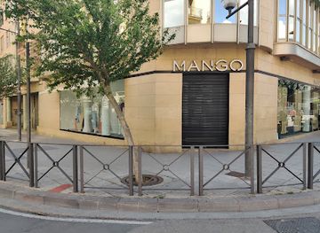 spain/huesca/shop/mango