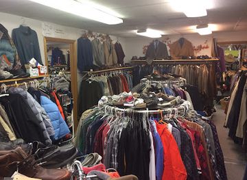 iowa/iowa-city/shop/the-second-act