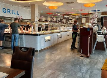 austria/vienna/floridsdorf/shop/family-point-shopping-center