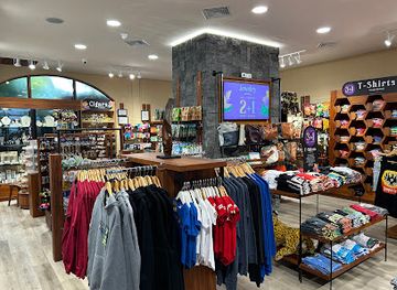 costa-rica/arenal-volcano-national-park/shop/britt-shop-the-springs-resort-spa