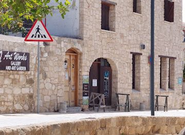 cyprus/adonis-baths-waterfalls/shop/j-j-artworks-gallery