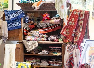 sri-lanka/arugam-bay/shop/hideaway-savvy