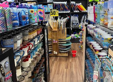 florida/naples-beach/shop/alvin-s-island-naples-31