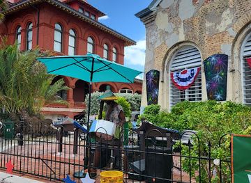 florida/key-west/shop/the-shops-at-mallory-square