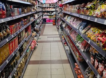 hungary/vac/shop/dunakanyar-aruhaz