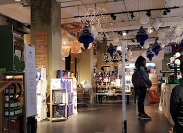 france/paris/le-marais/shop/nature-and-discoveries